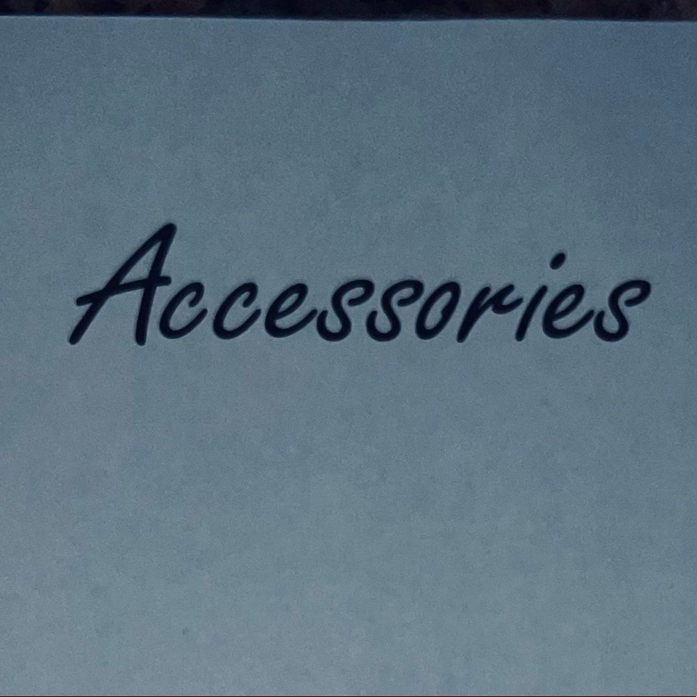 Women’s Accessories